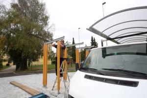 AVTOBUSNO POSTAJALIŠČE 01 FOTO LJUBO VUKELIČ